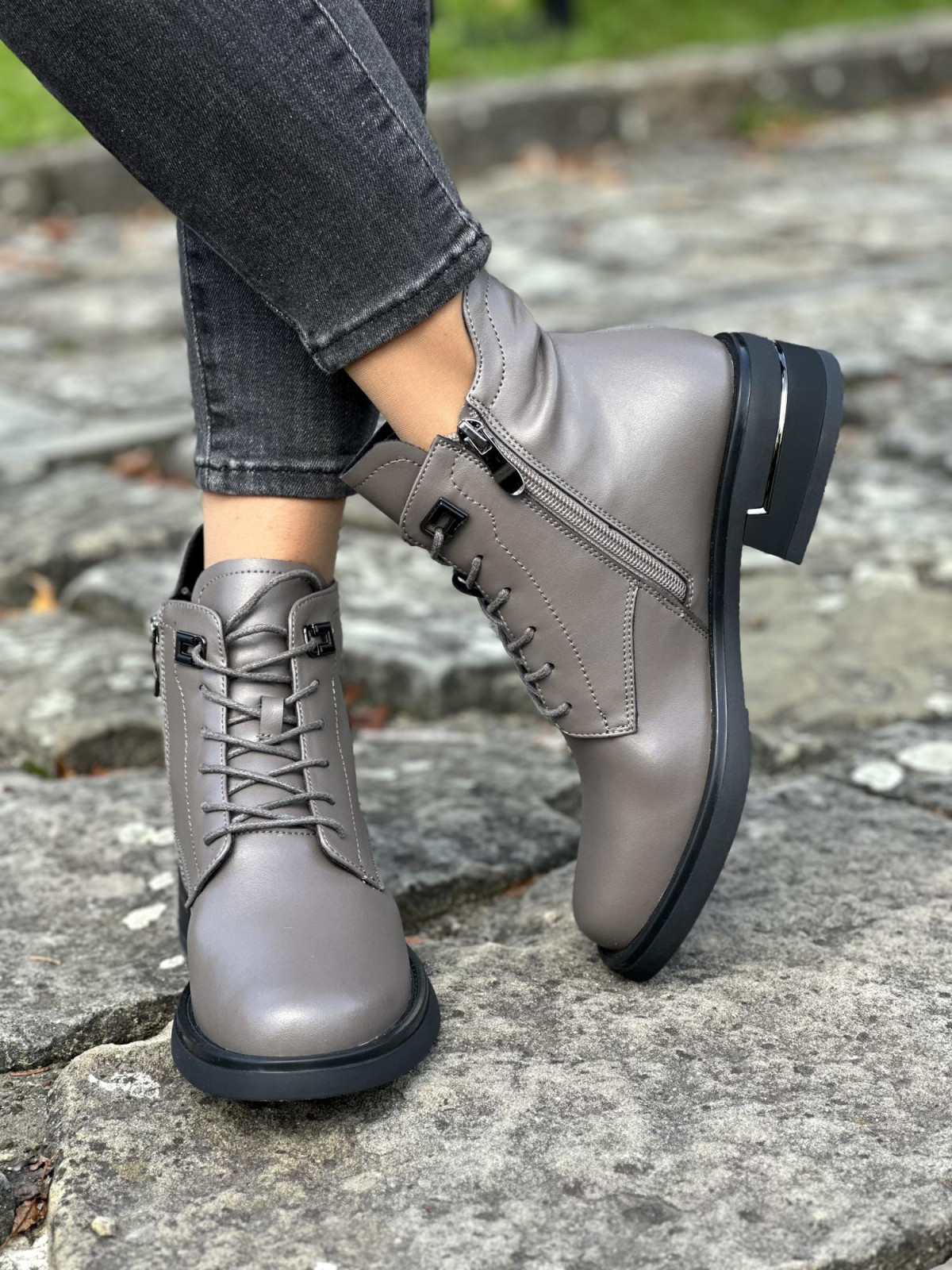 Eleganckie botki ze skóry naturalnej