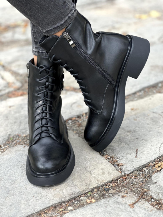 Wyjątkowe botki wykonane ze skóry naturalnej