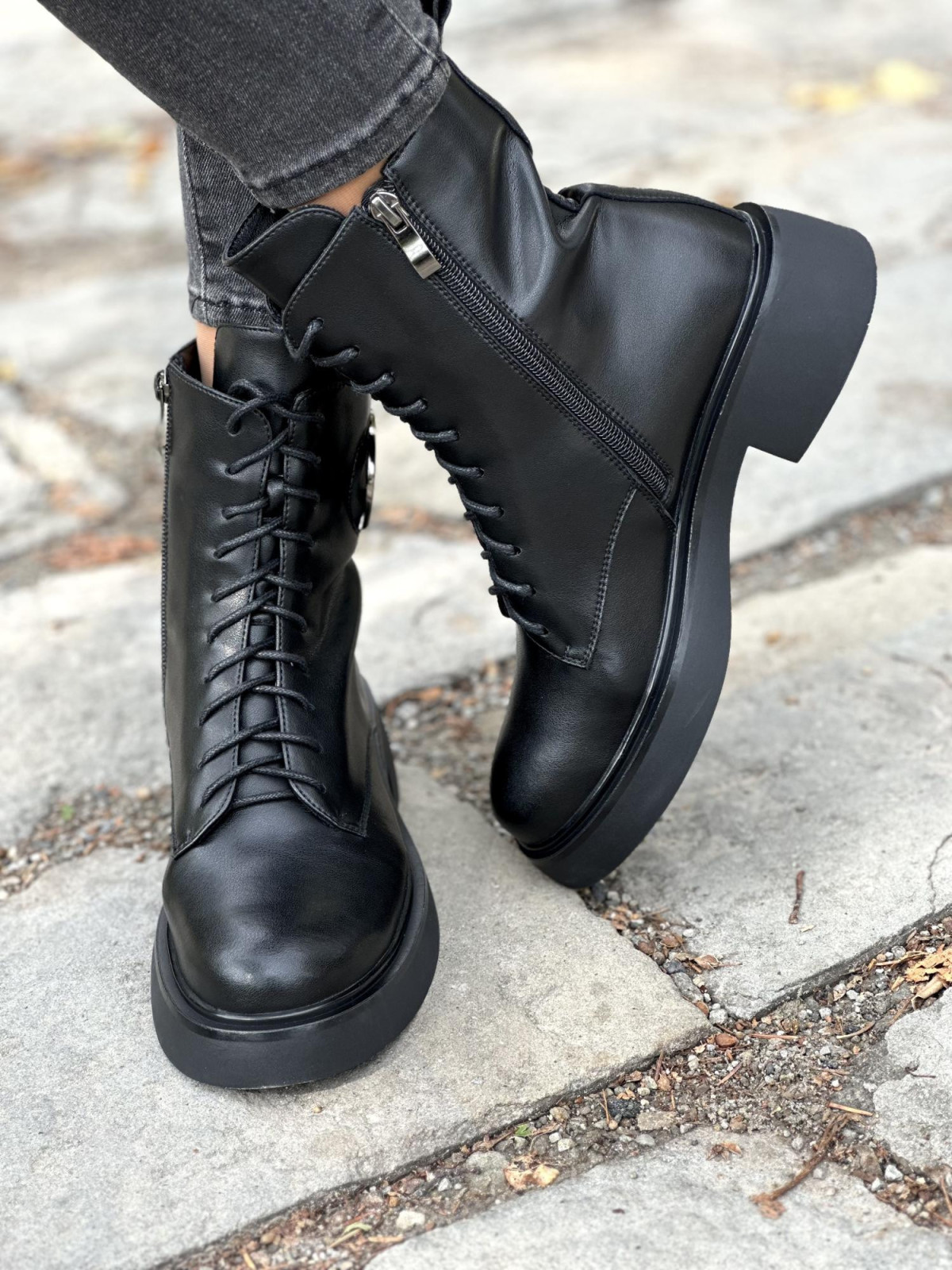 Wyjątkowe botki wykonane ze skóry naturalnej