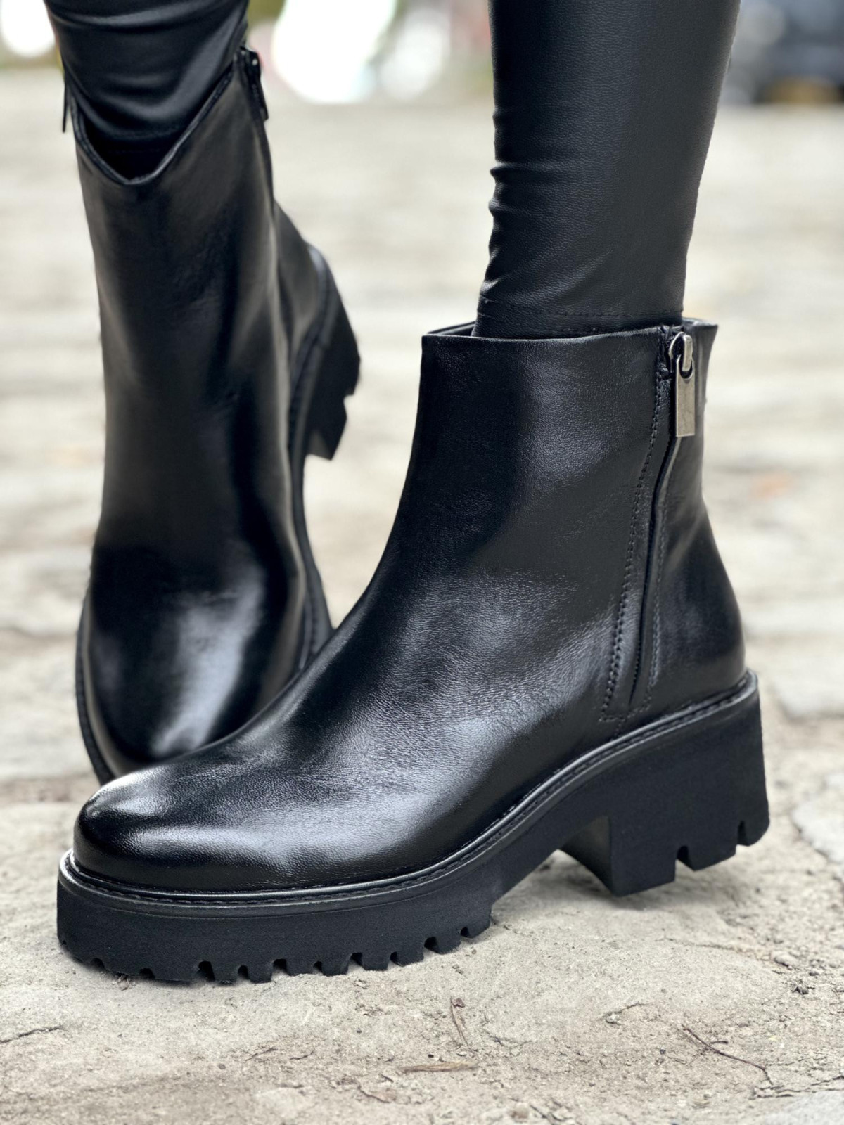 Eleganckie botki ze skóry naturalnej