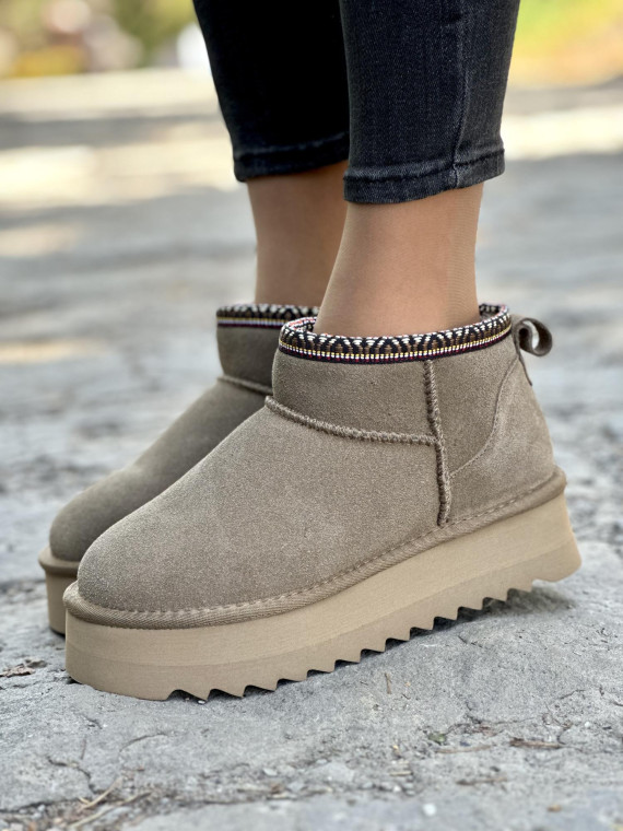 Śniegowce ze skóry naturalnej