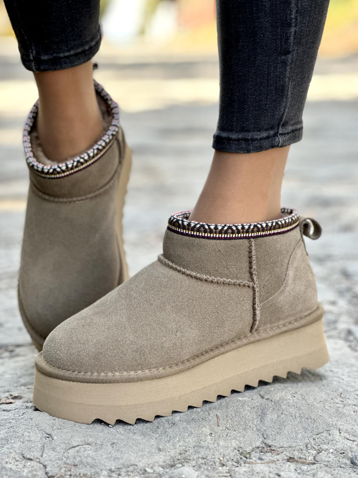 Śniegowce ze skóry naturalnej