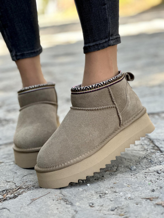 Śniegowce ze skóry naturalnej