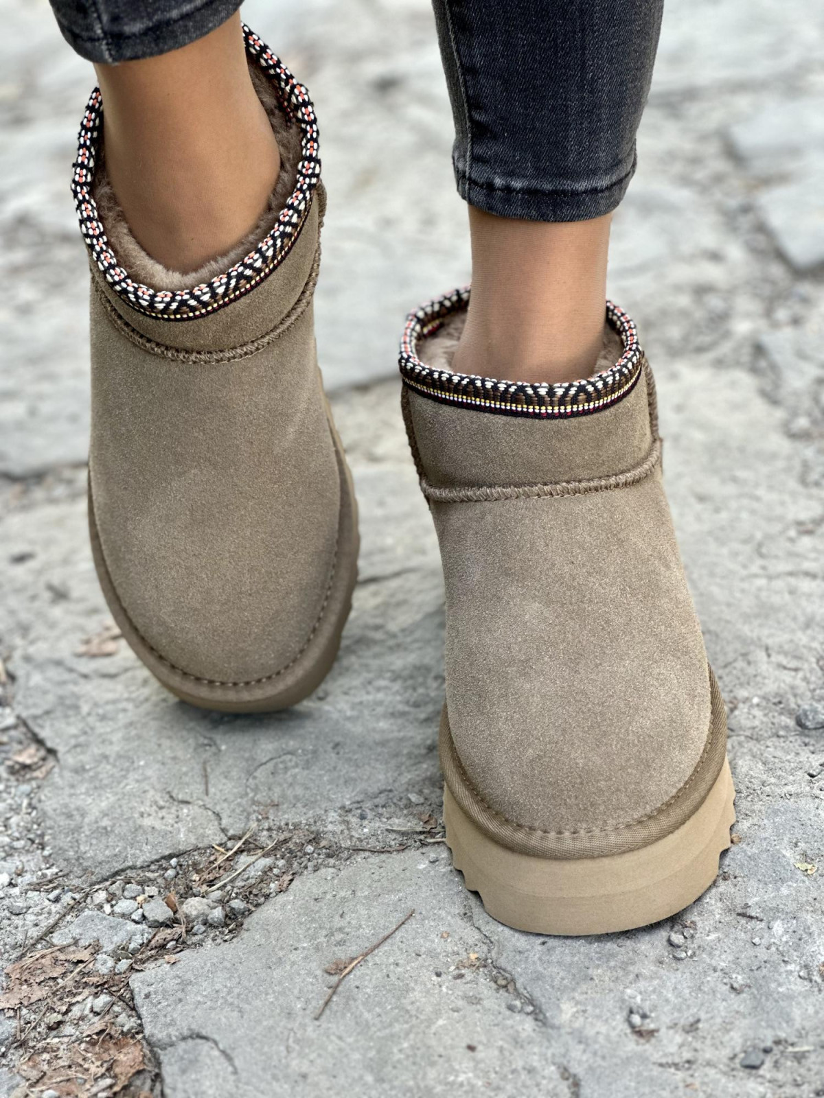 Śniegowce ze skóry naturalnej