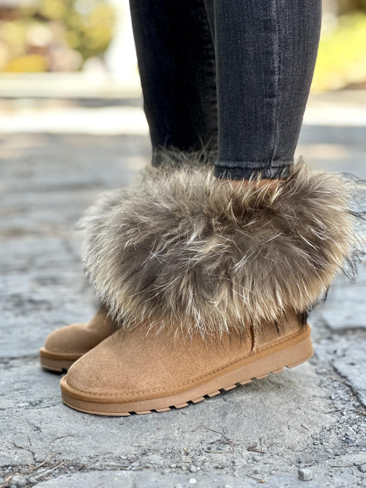 Ciepłe śniegowce wykonane ze skóry naturalnej