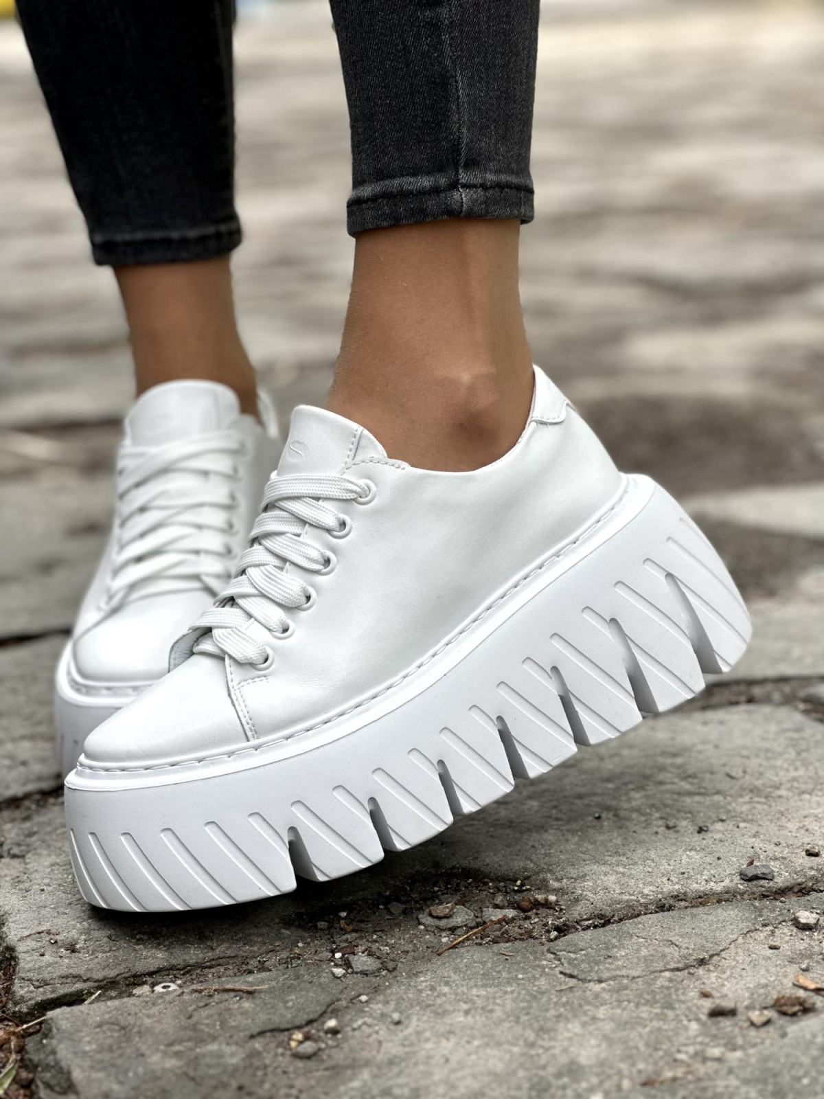 Wyjątkowe sneakersy skórzane OLEKSY Polskiej produkcji