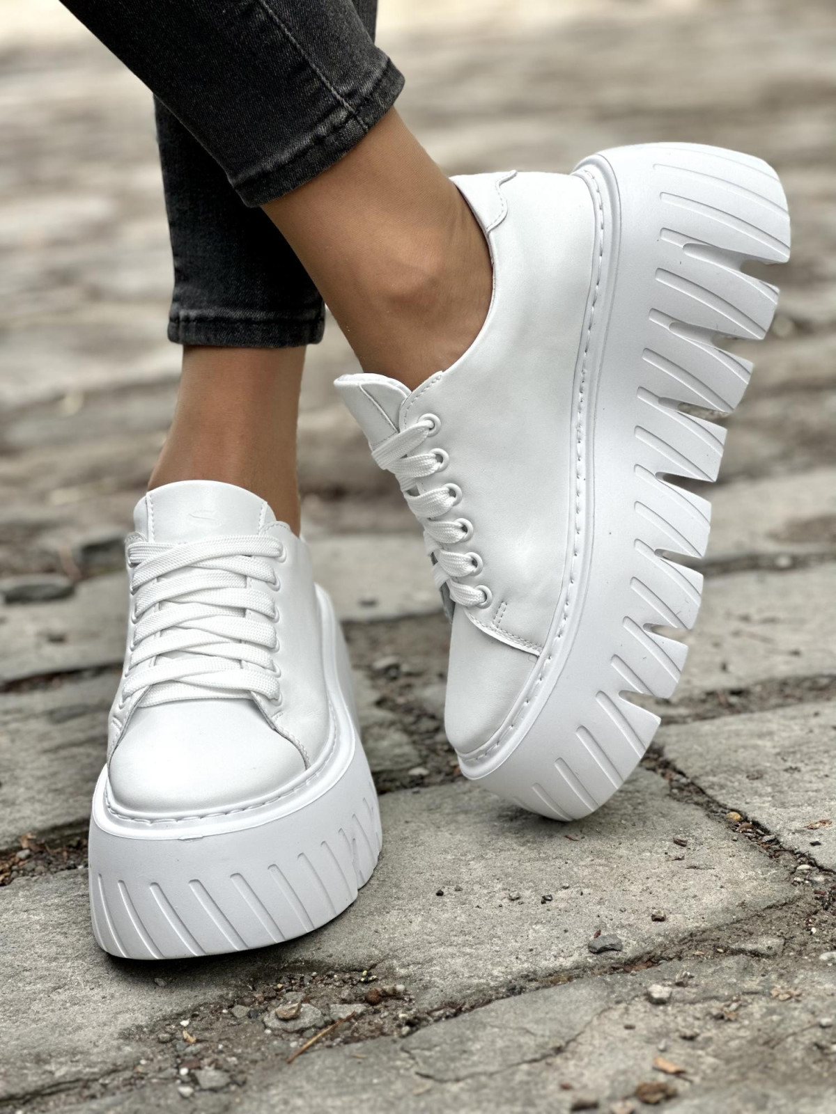 Wyjątkowe sneakersy skórzane OLEKSY Polskiej produkcji