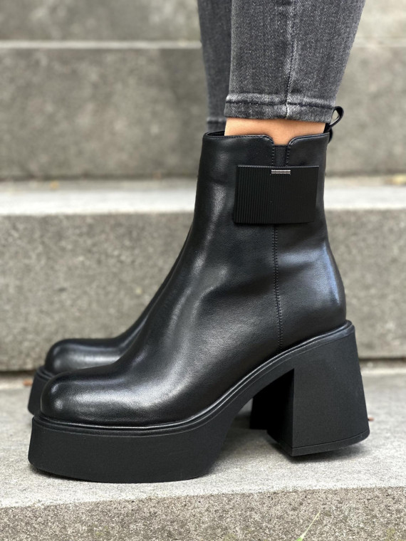 Eleganckie botki ze skóry naturalnej