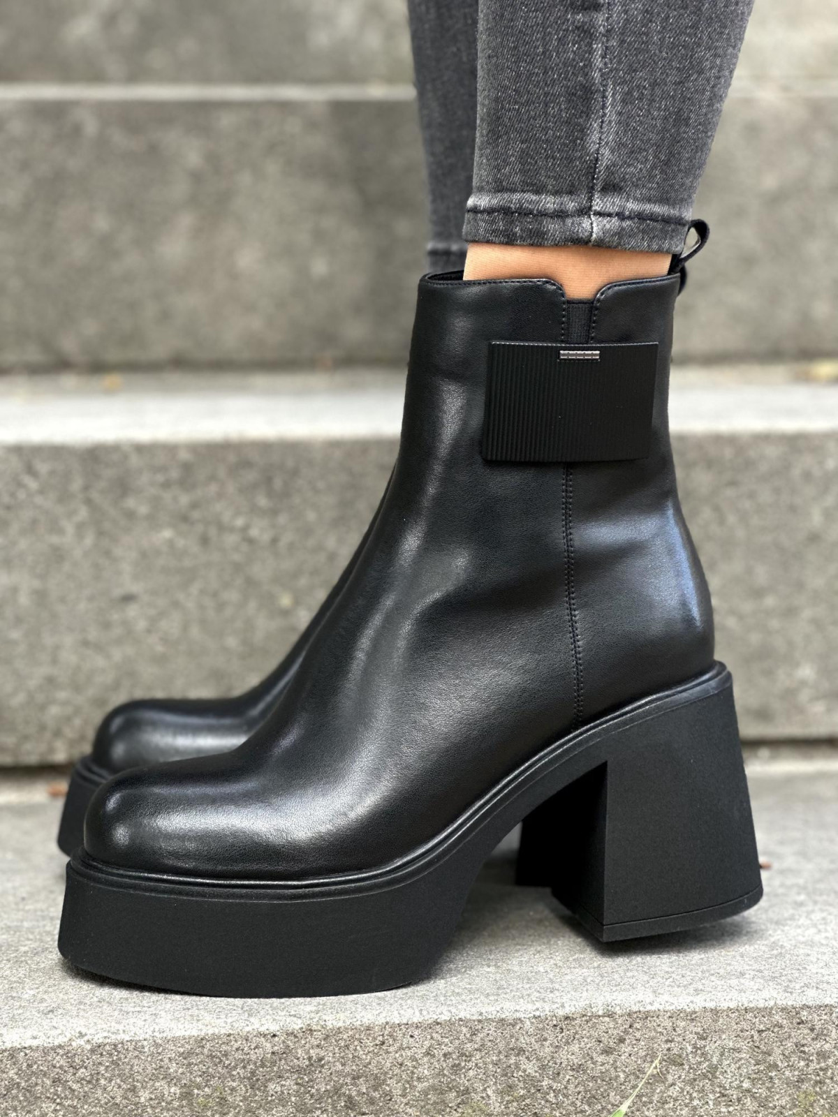 Eleganckie botki ze skóry naturalnej