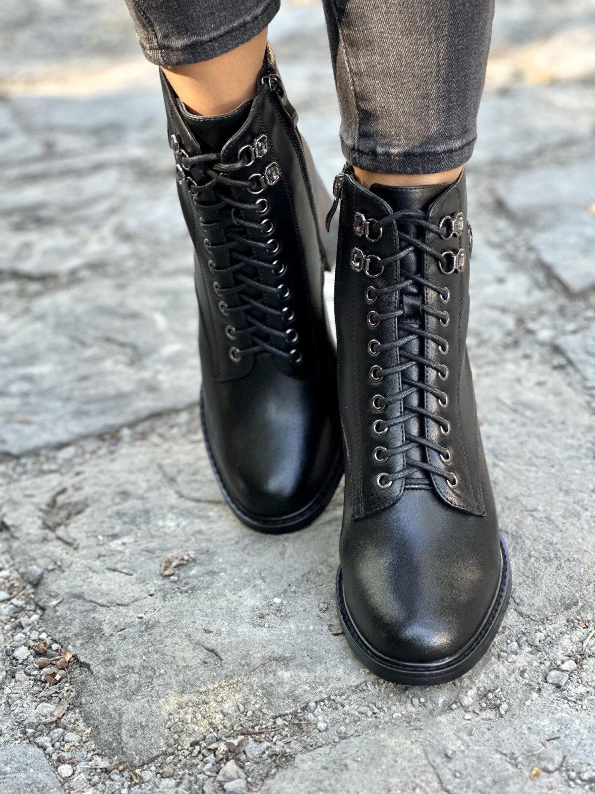 Eleganckie botki ze skóry naturalnej