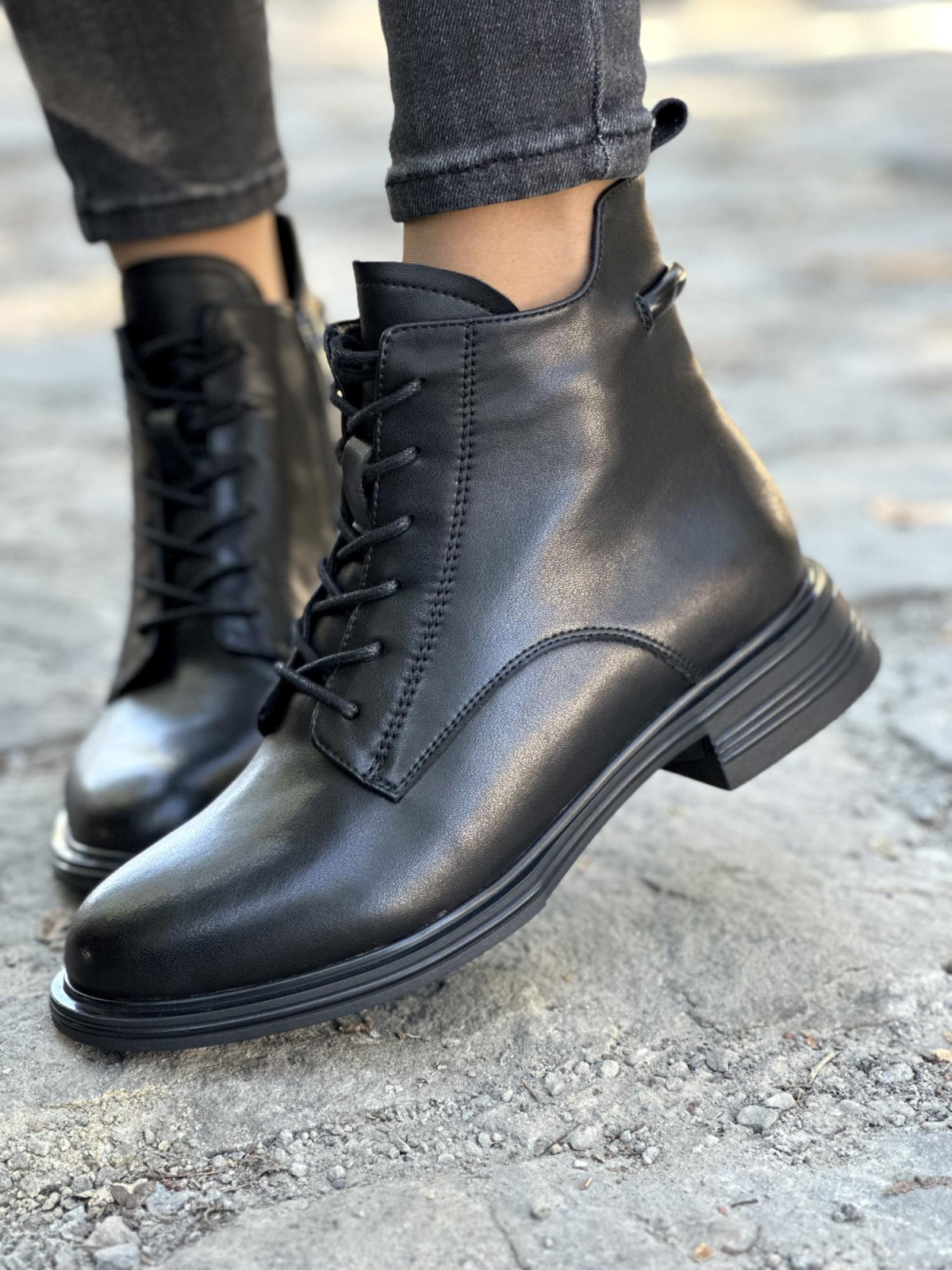 Klasyczne botki z naturalnej skóry