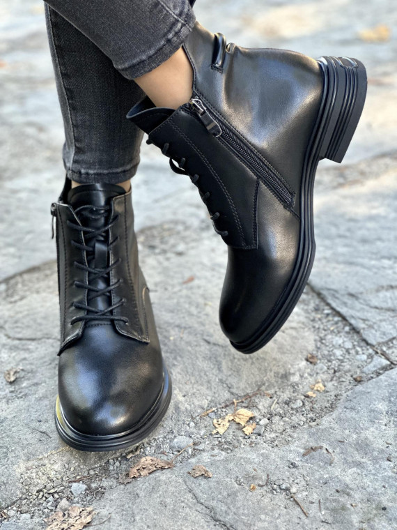 Klasyczne botki z naturalnej skóry