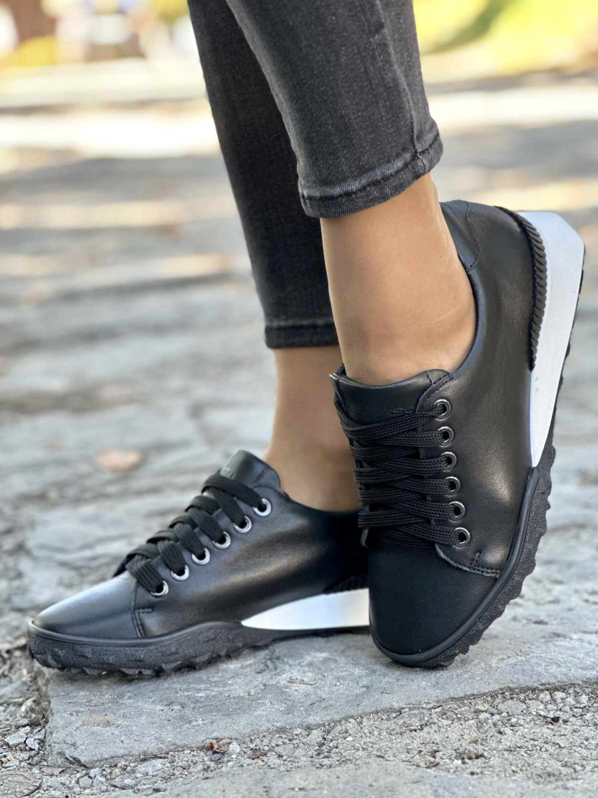 Wyjątkowe sneakersy ze skóry OLEKSY Polskiej produkcji