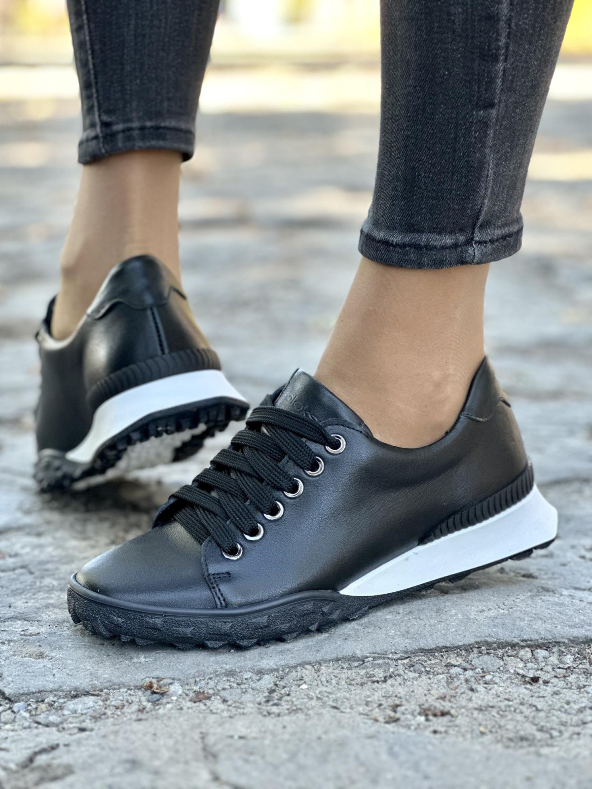 Wyjątkowe sneakersy ze skóry OLEKSY Polskiej produkcji