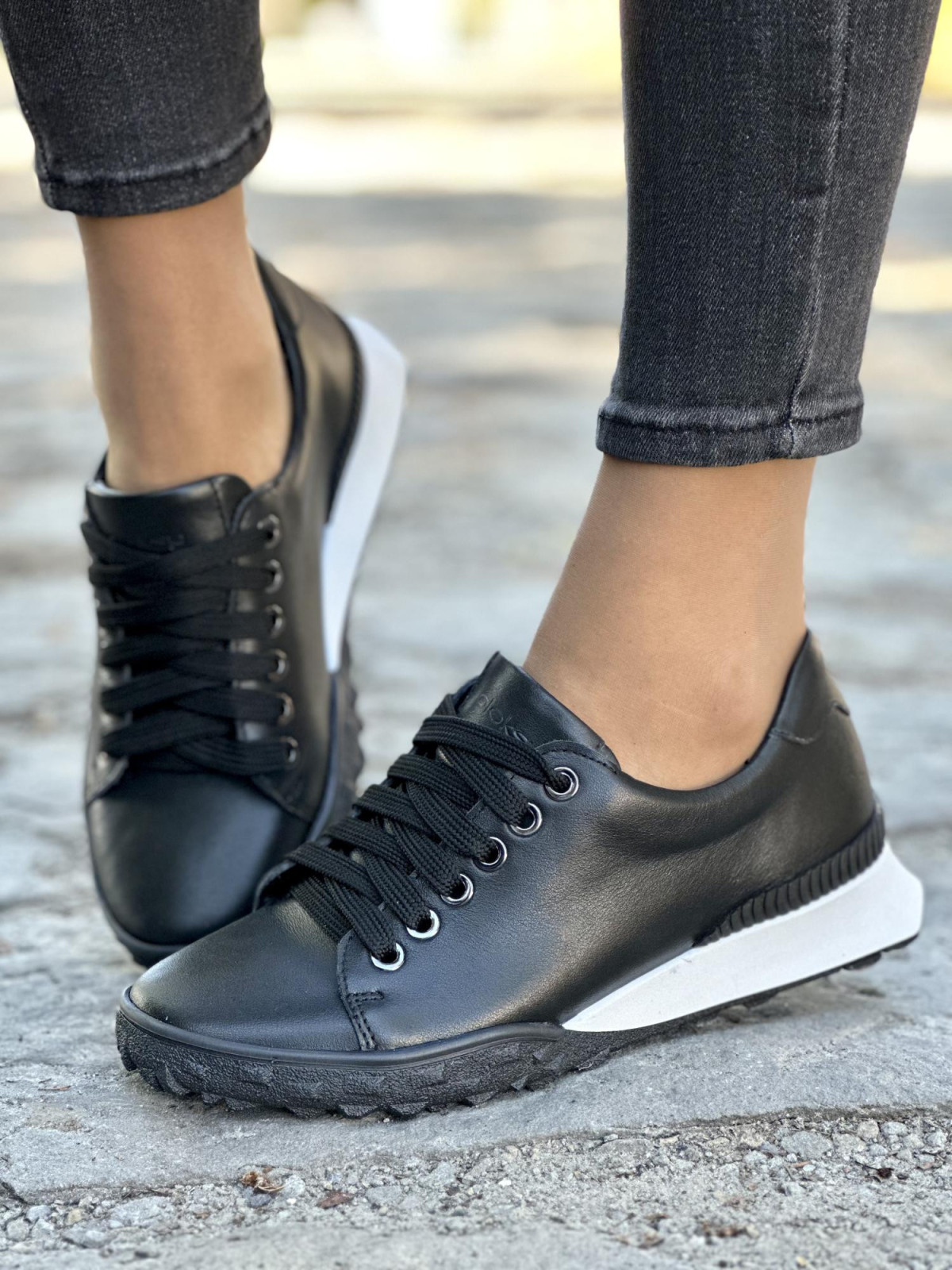 Wyjątkowe sneakersy ze skóry OLEKSY Polskiej produkcji