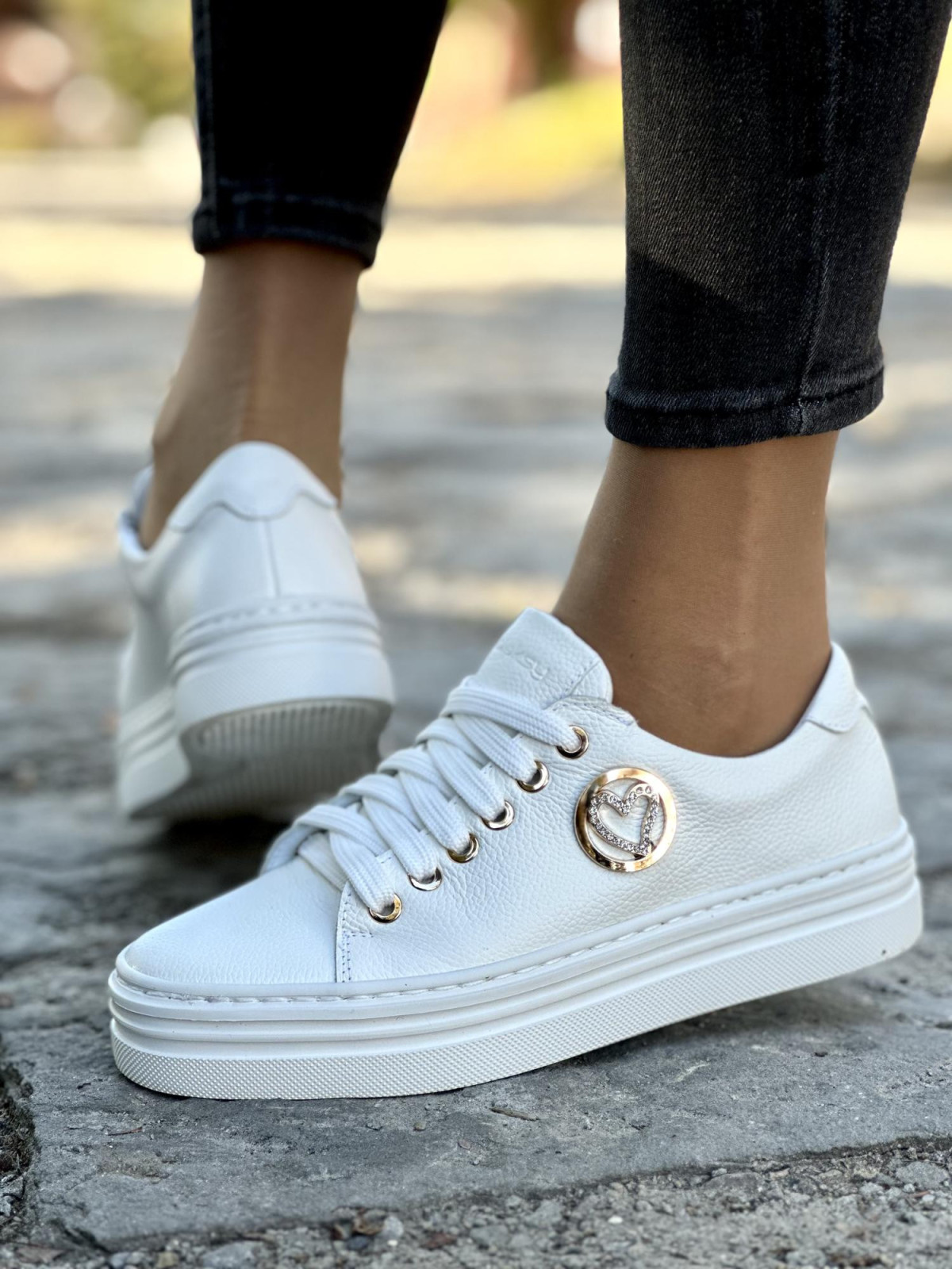 Eleganckie trampki skórzane OLEKSY Polskiej produkcji