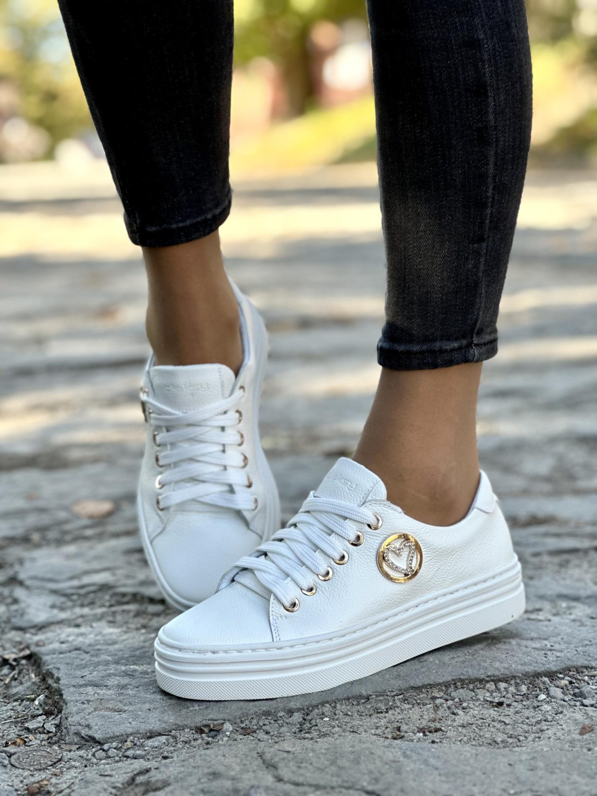 Eleganckie trampki skórzane OLEKSY Polskiej produkcji