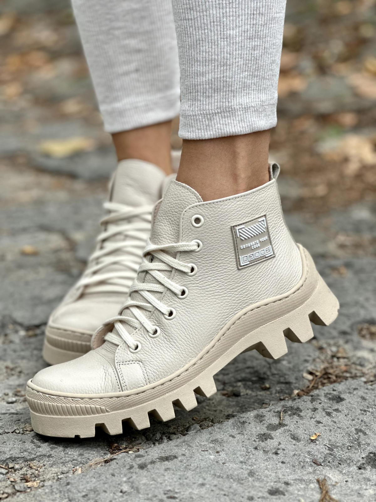 Nowoczesne trapery ze skóry OLEKSY Polskiej produkcji