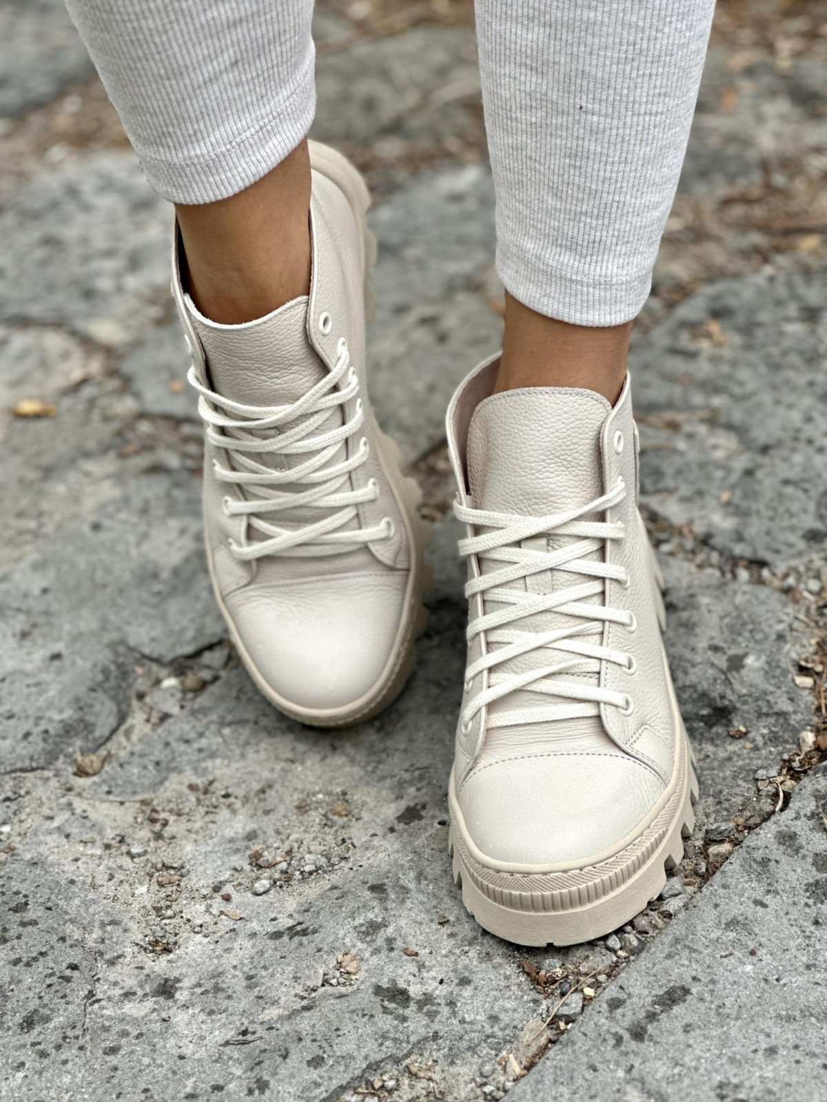 Nowoczesne trapery ze skóry OLEKSY Polskiej produkcji