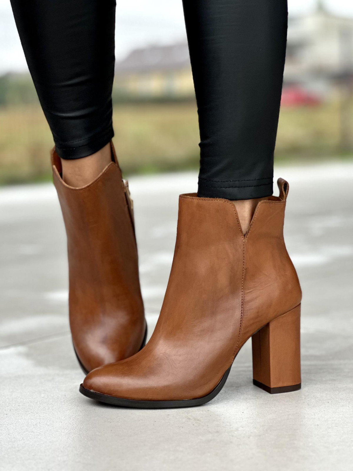 Wyjątkowe botki OLEKSY, ze skóry Polskiej produkcji