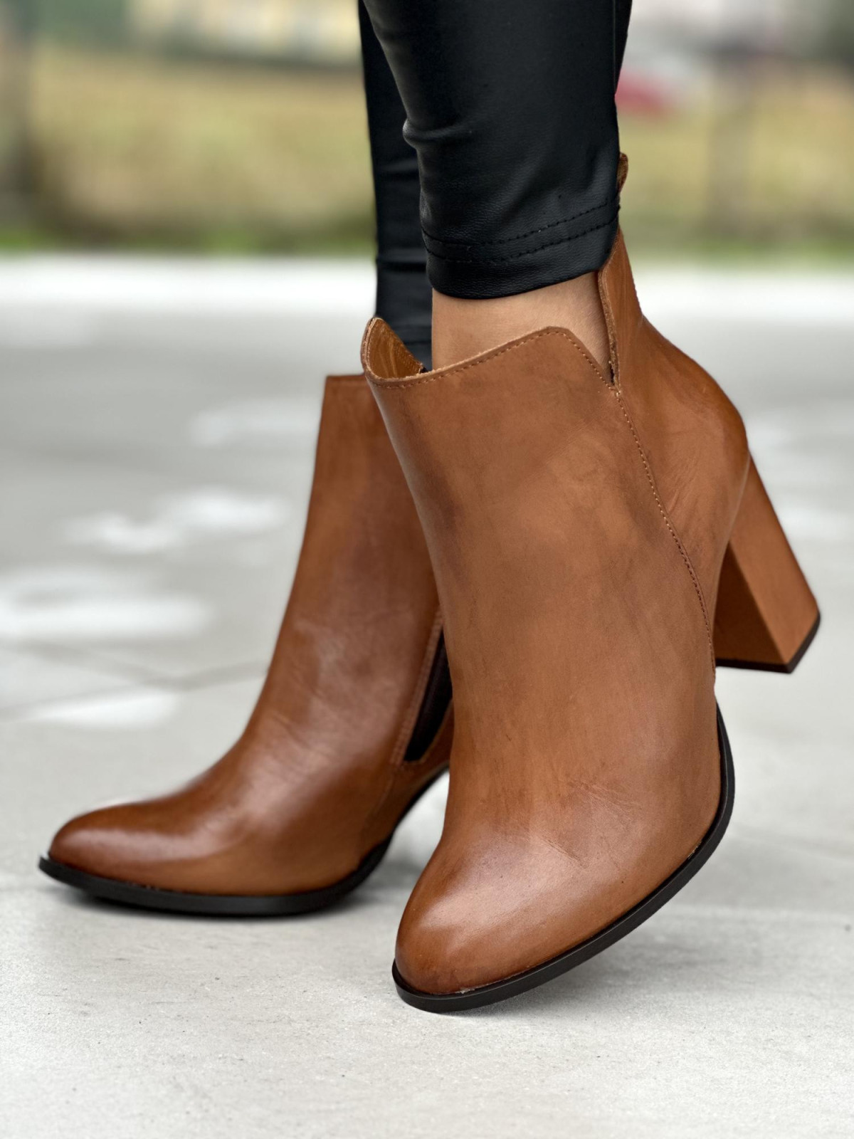 Wyjątkowe botki OLEKSY, ze skóry Polskiej produkcji