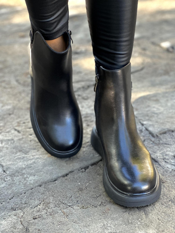 Nowoczesne botki ze skóry naturalnej