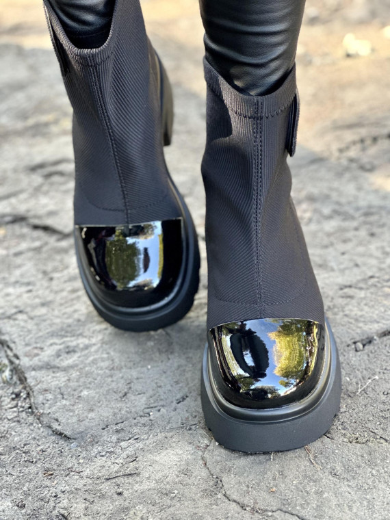 Eleganckie botki wykonane z naturalnej skóry