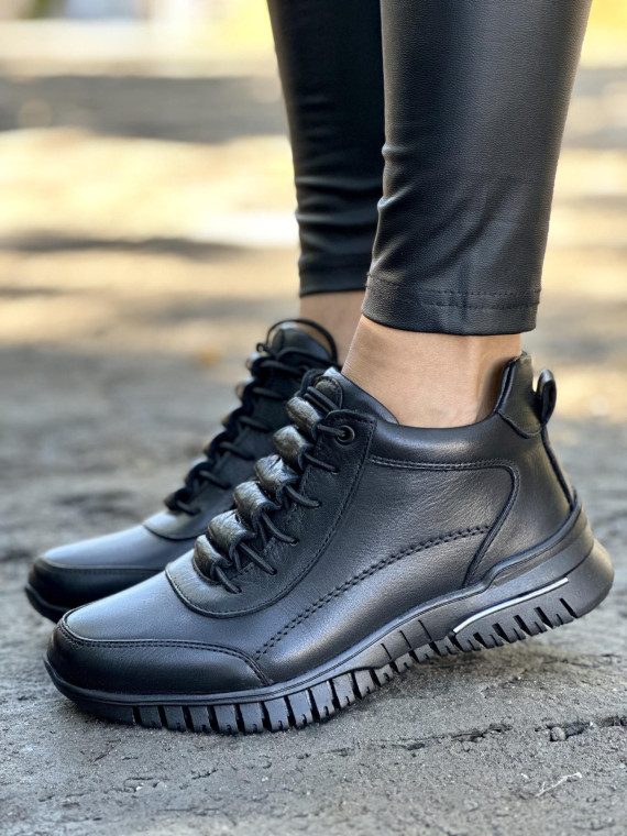 Stylowe sneakersy ze skóry naturalnej