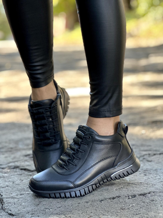 Stylowe sneakersy ze skóry naturalnej