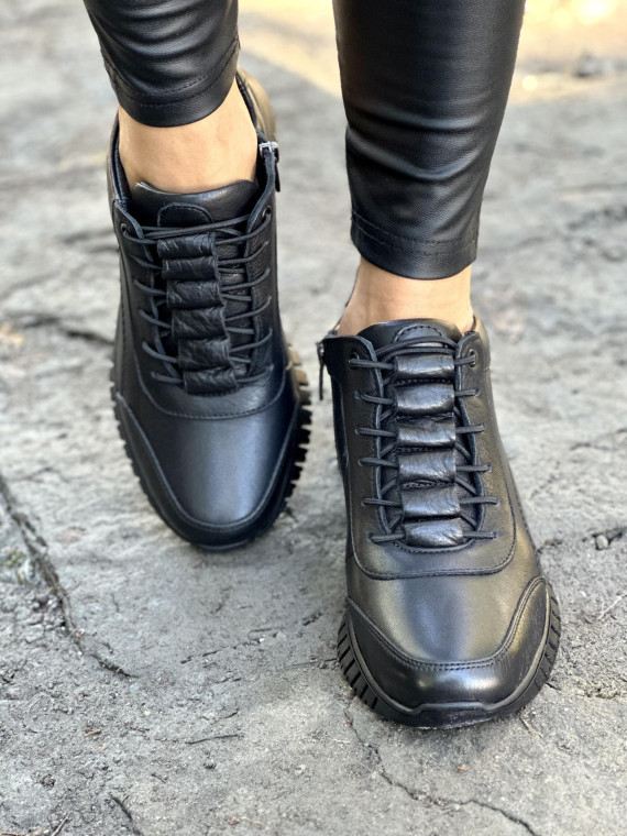 Stylowe sneakersy ze skóry naturalnej