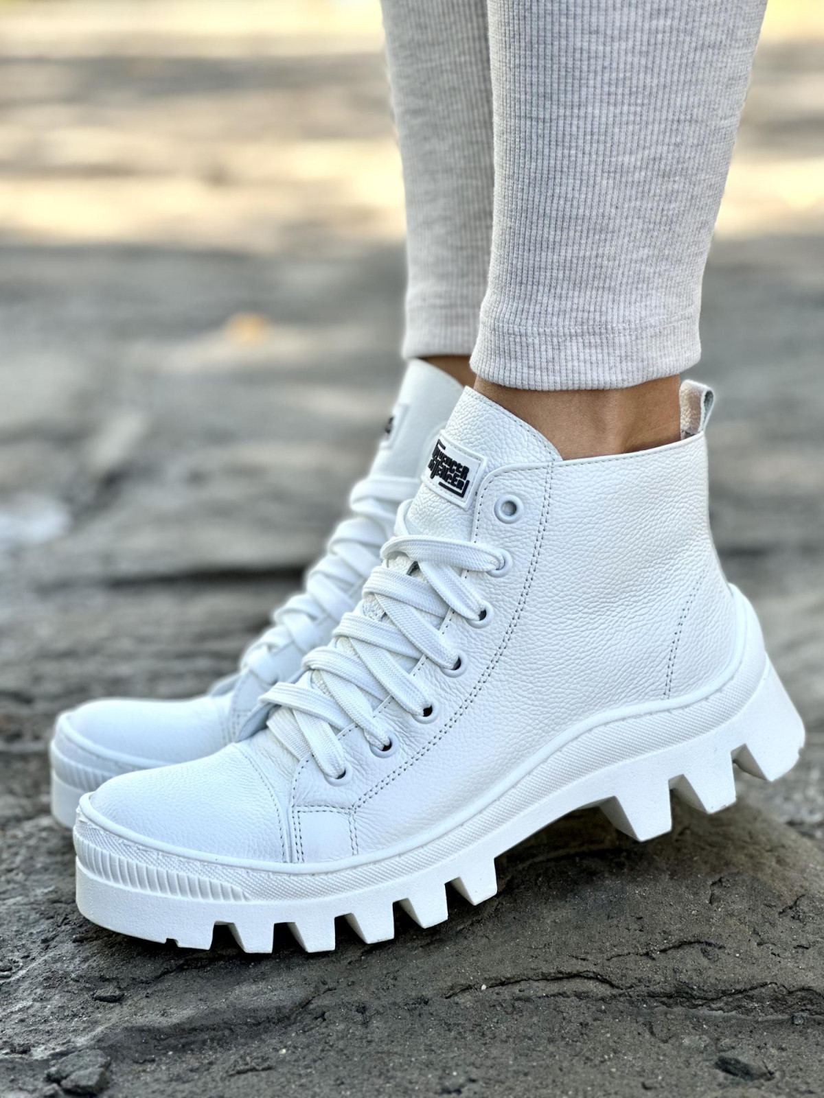 Trapery damskie skórzane OLEKSY Polskiej produkcji