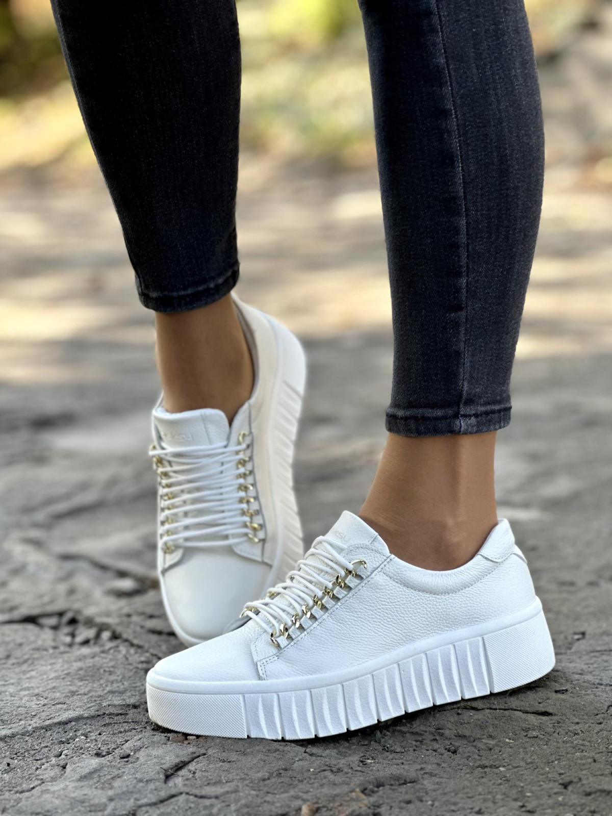 Eleganckie trampki skórzane OLEKSY, Polskiej produkcji