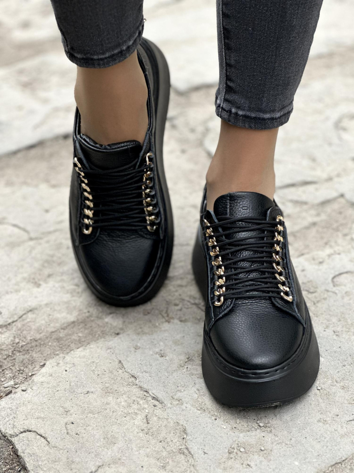 Eleganckie skórzane sneakersy OLEKSY Polskiej produkcji