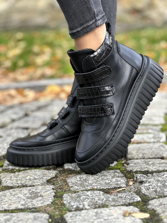 Sneakersy OLEKSY ze skóry naturalnej, Polskiej produkcji