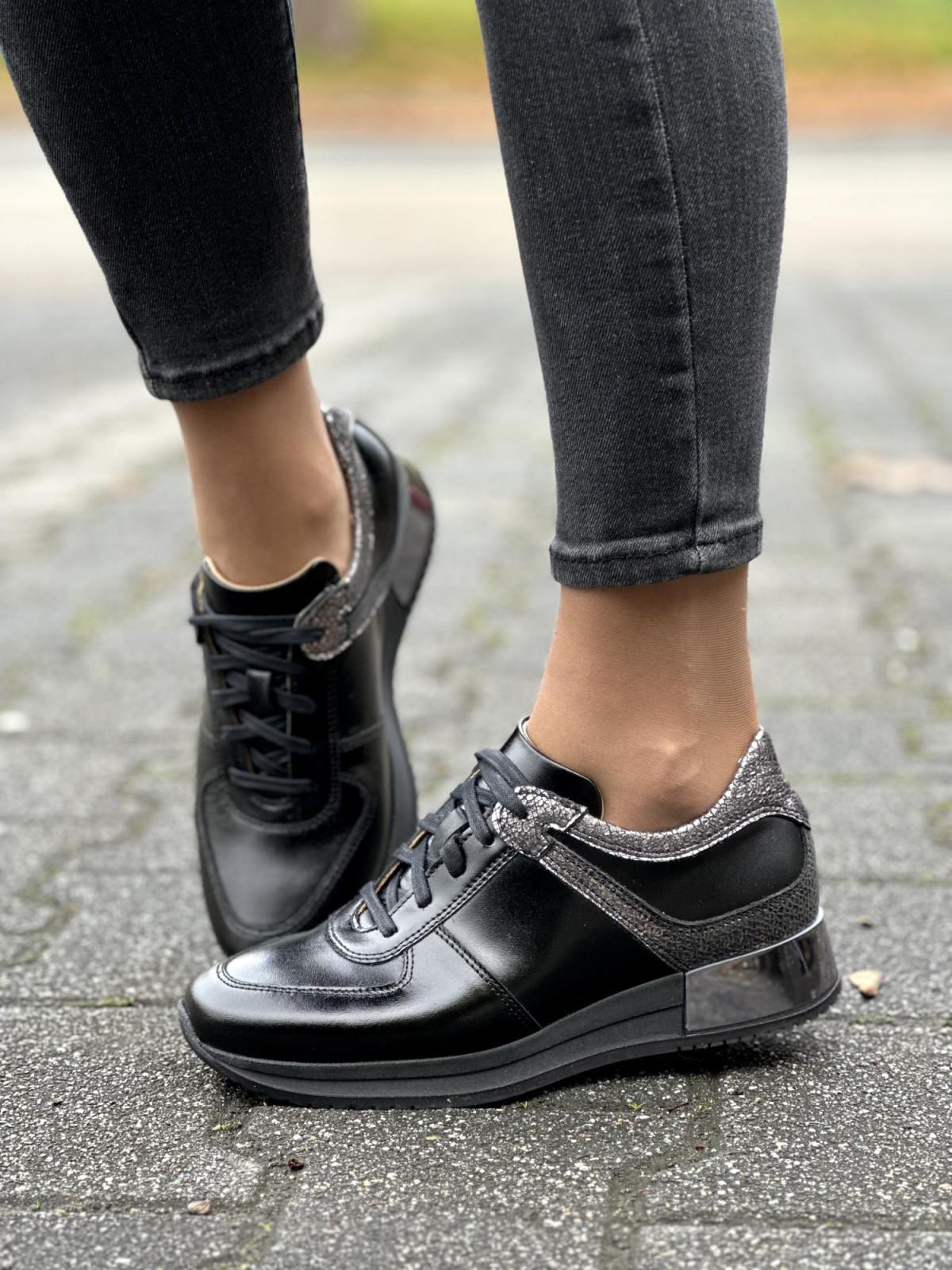 Eleganckie sneakesy skórzane Polskiej produkcji