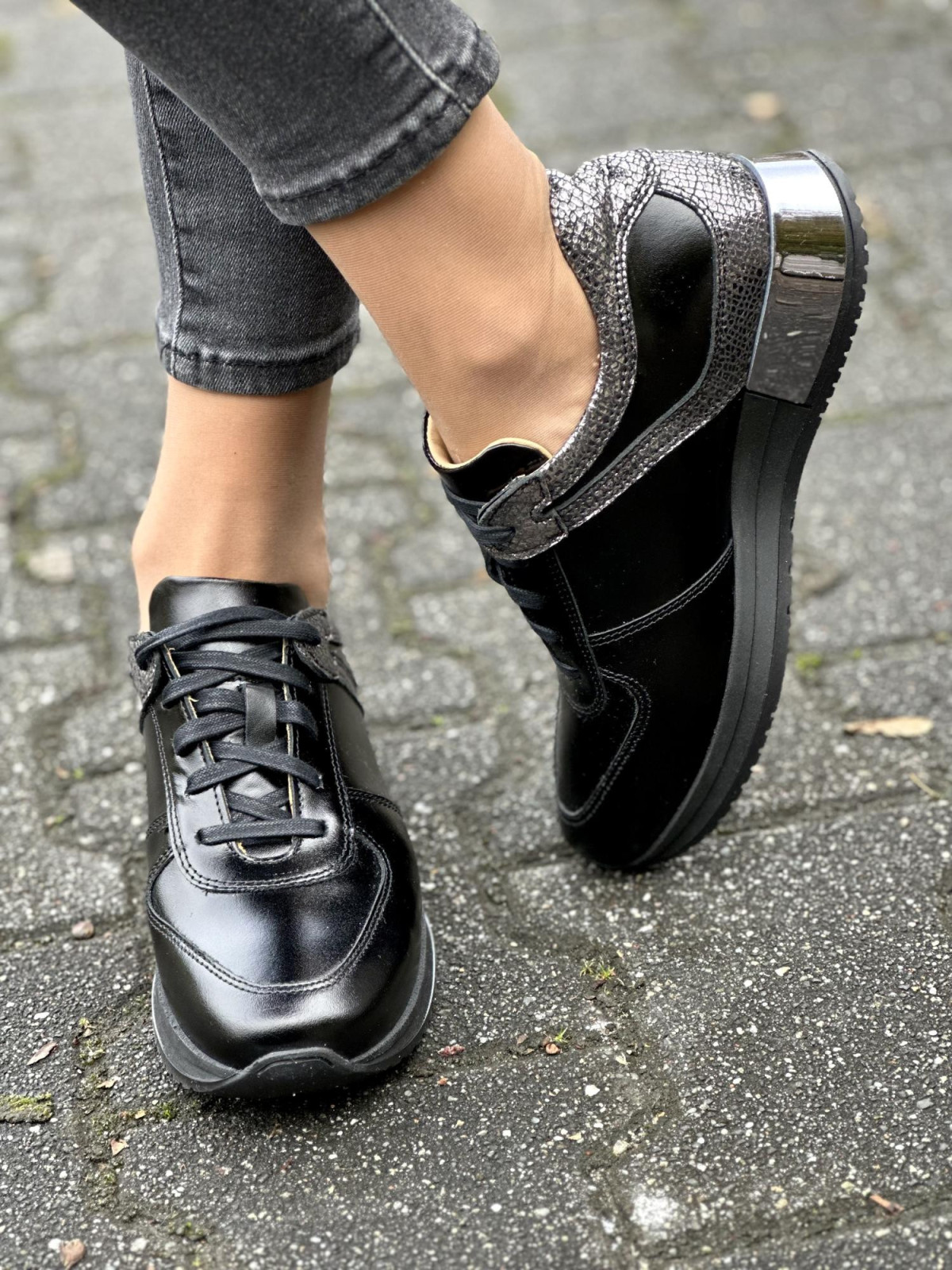 Eleganckie sneakesy skórzane Polskiej produkcji