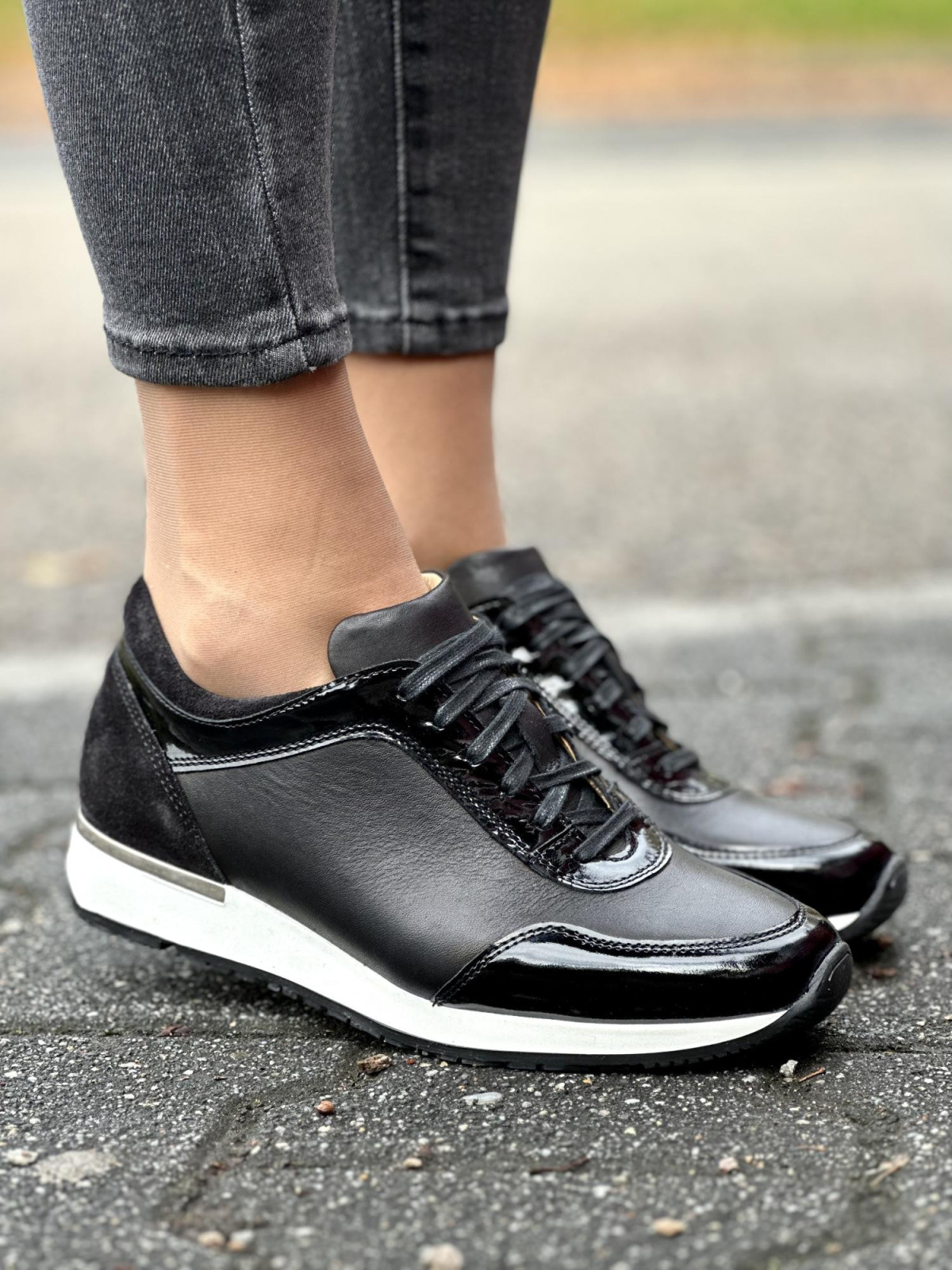 Eleganckie sneakesy skórzane Polskiej produkcji