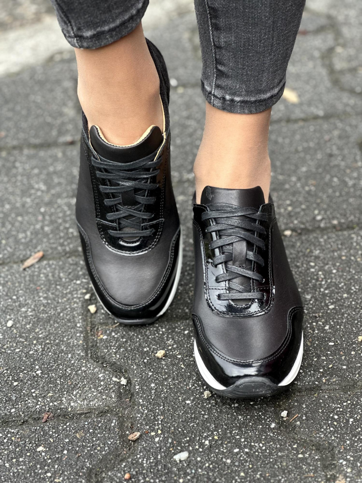 Eleganckie sneakesy skórzane Polskiej produkcji