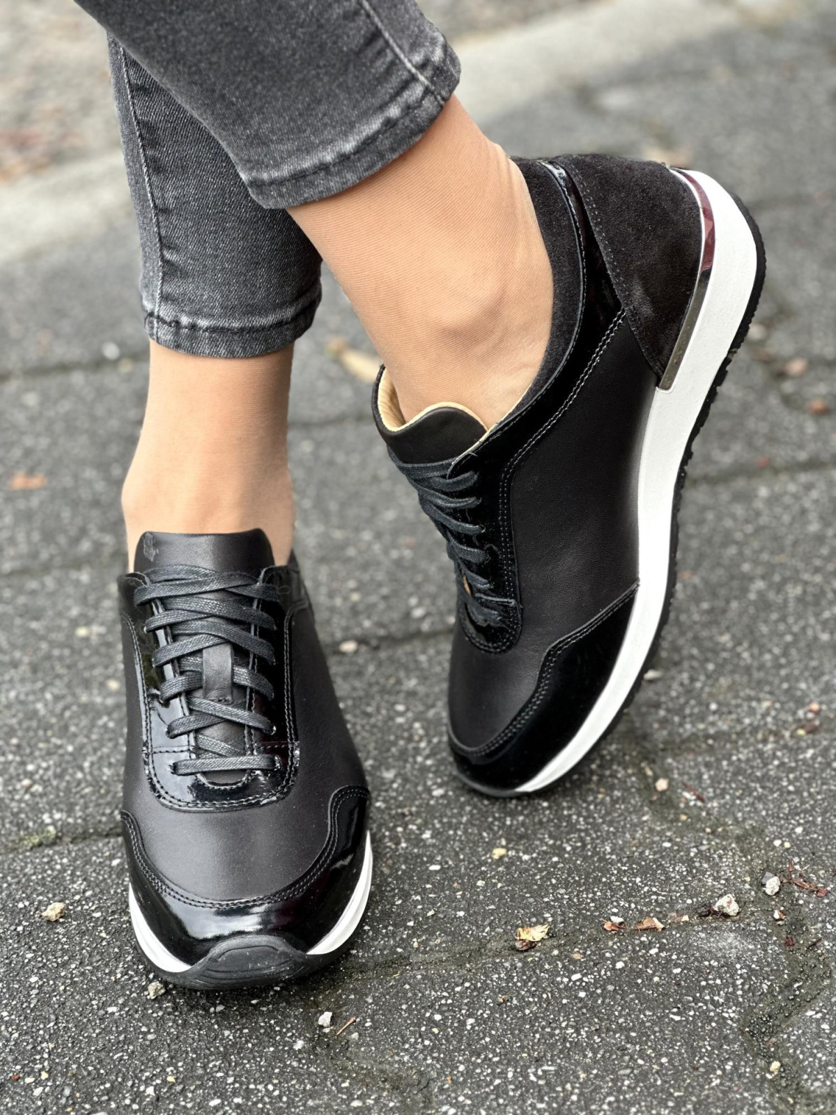 Eleganckie sneakesy skórzane Polskiej produkcji