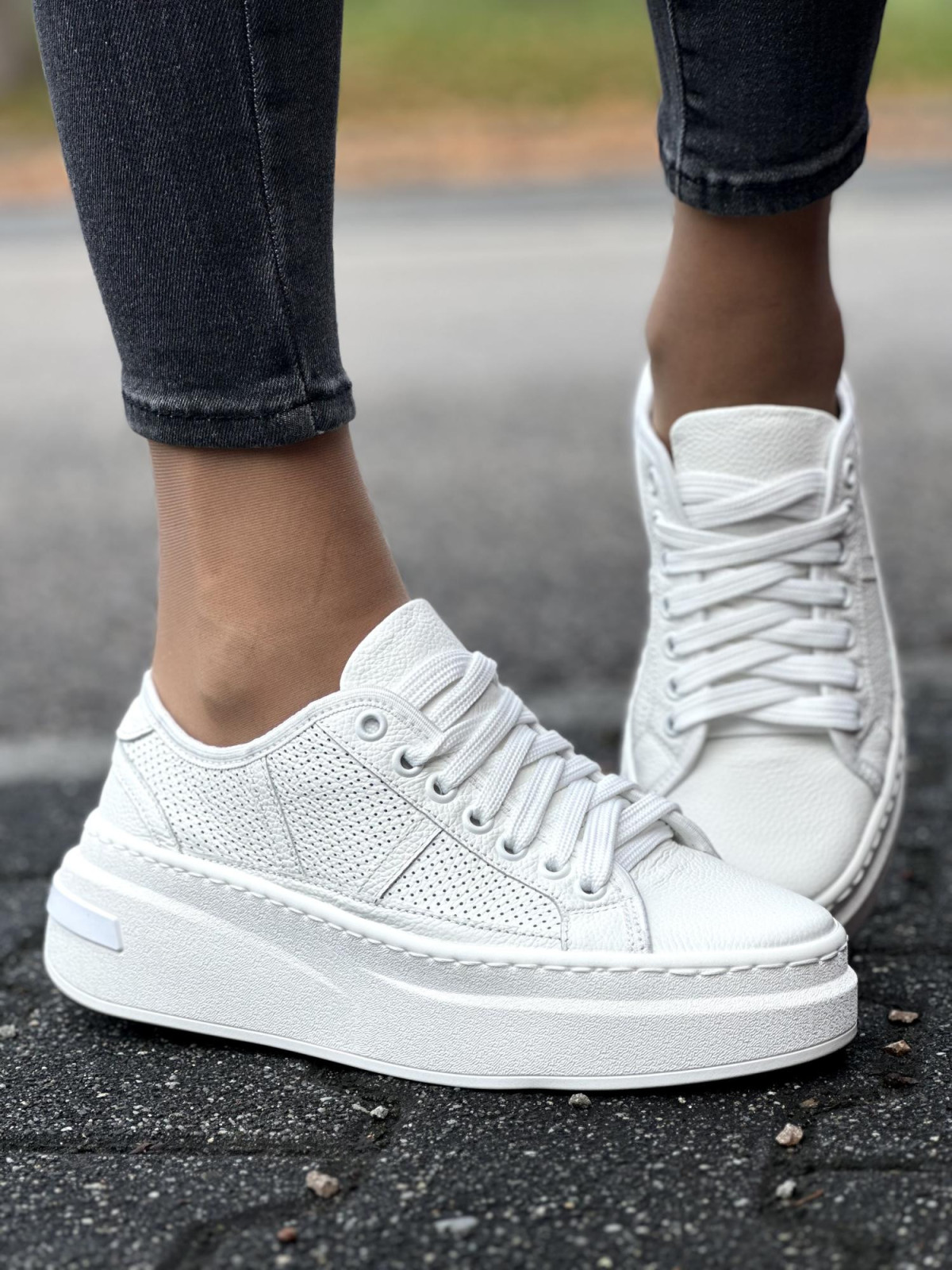 Stylowe sneakersy OLEKSY ze skóry naturalnej, Polskiej produkcji