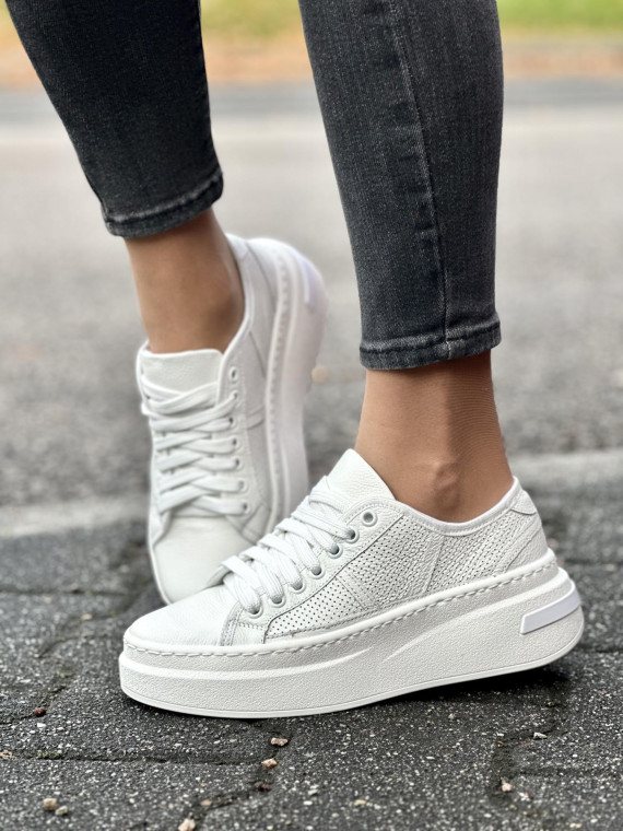 Stylowe sneakersy OLEKSY ze skóry naturalnej, Polskiej produkcji