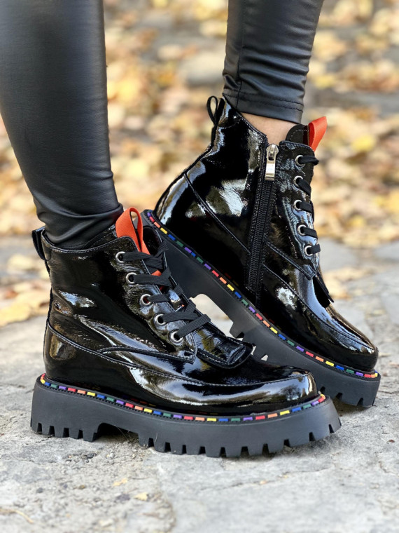 Ekskluzywne trapery ze skóry naturalnej dla kobiet z charakterem