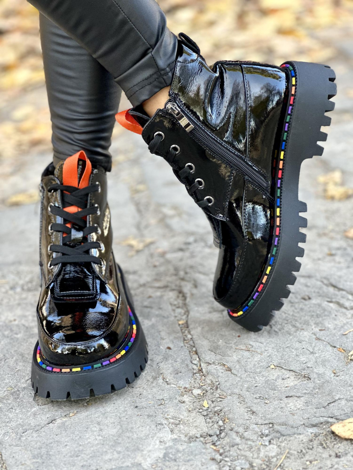 Ekskluzywne trapery ze skóry naturalnej dla kobiet z charakterem