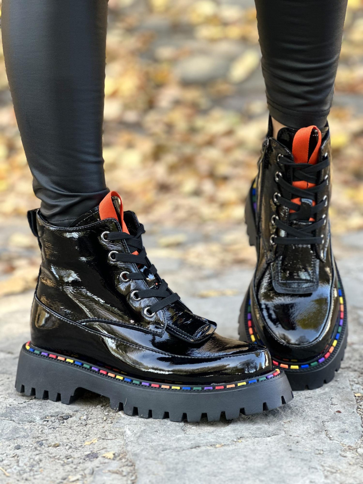 Ekskluzywne trapery ze skóry naturalnej dla kobiet z charakterem