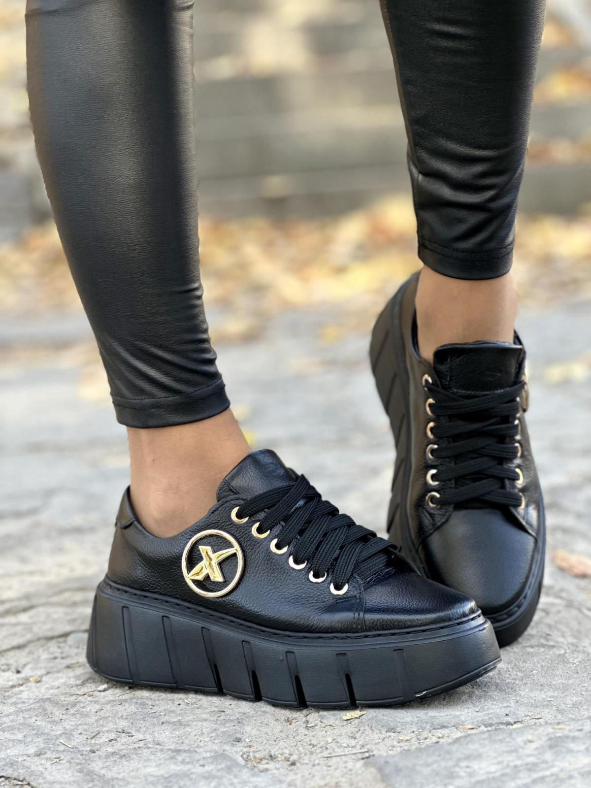 Trampki OLEKSY z naturalnej skóry Polskiej produkcji