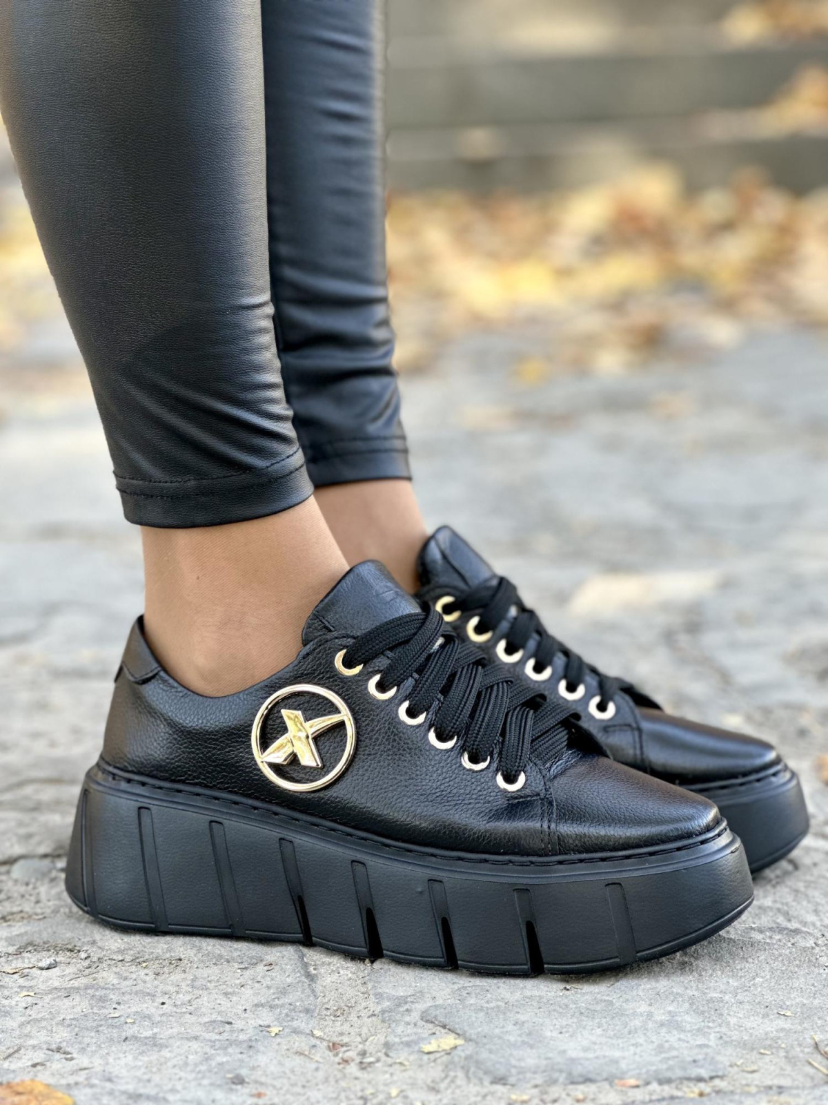 Trampki OLEKSY z naturalnej skóry Polskiej produkcji