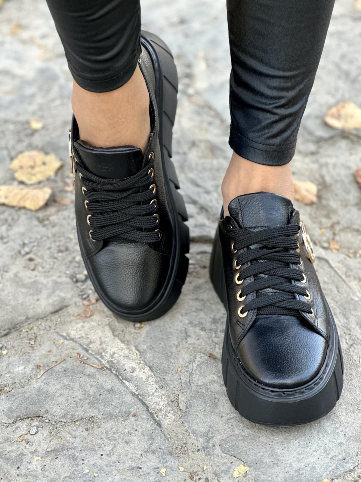 Trampki OLEKSY z naturalnej skóry Polskiej produkcji