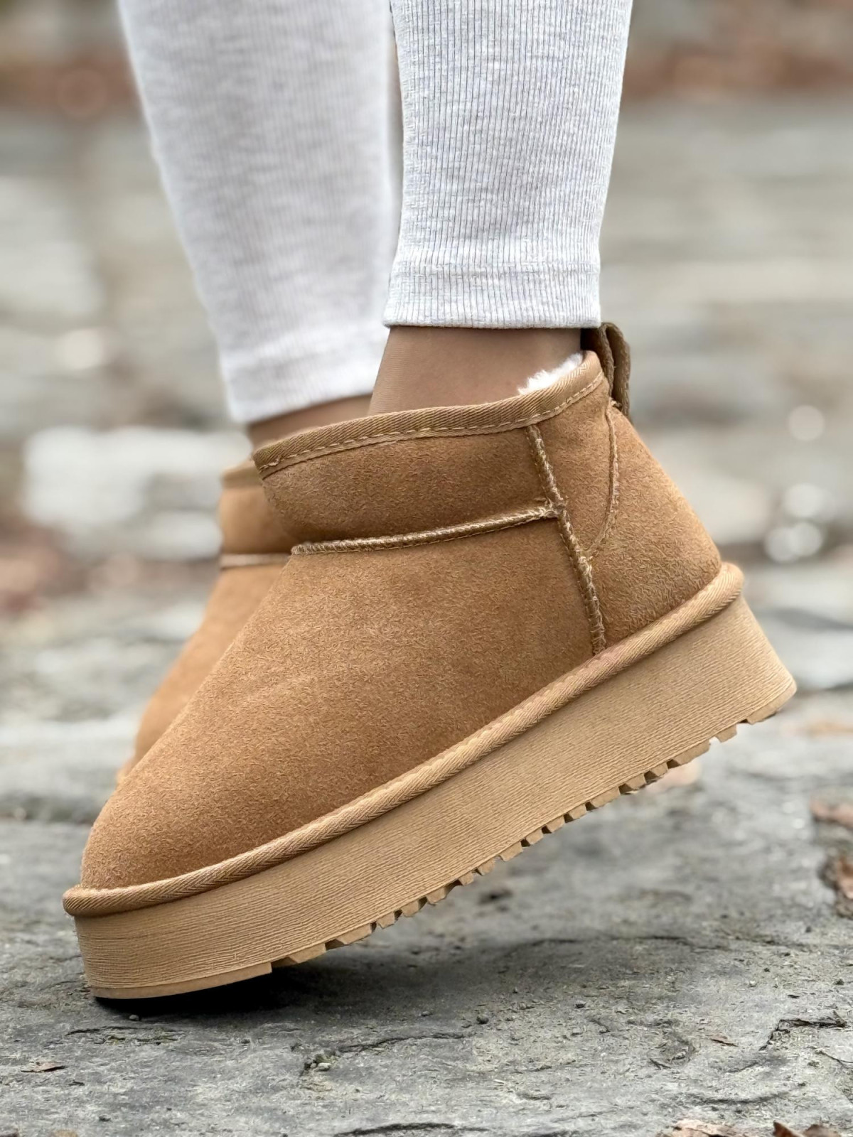 Śniegowce ze skóry naturalnej