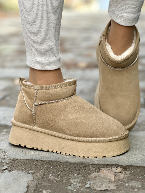 Śniegowce ze skóry naturalnej