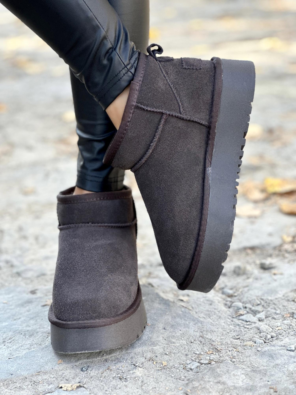 Minimalistyczne Śniegowce z Naturalnej Skóry